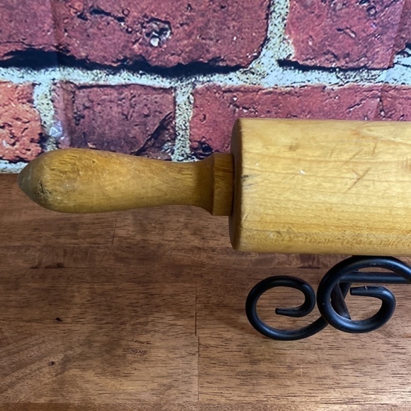 Vintage Wood Rolling Pin - Picture 2 of 6